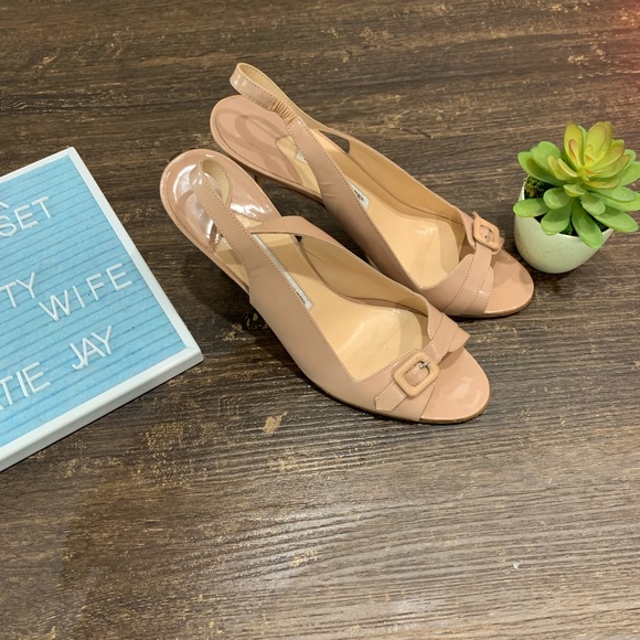Manolo Blahnik Nude Slingback Buckle Heels Size 8 - Picture 6 of 6